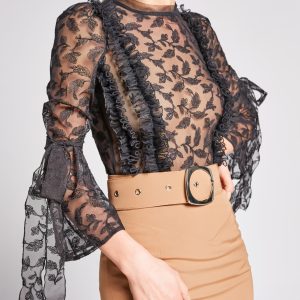 Czarna bluzka z koronki